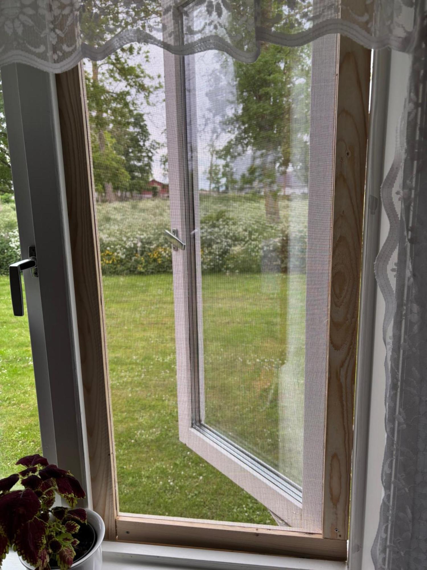 Roeda Stugan Köpingsvik